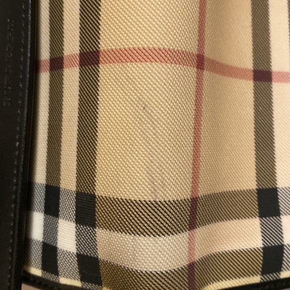 Authentic Burberry Wallet - Picture 3 of 16